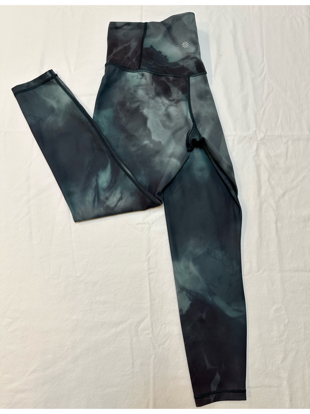 Athleta Elation Blue Printed 7/8 Tight Leggings Blue Green Tie Dye Medium Women
